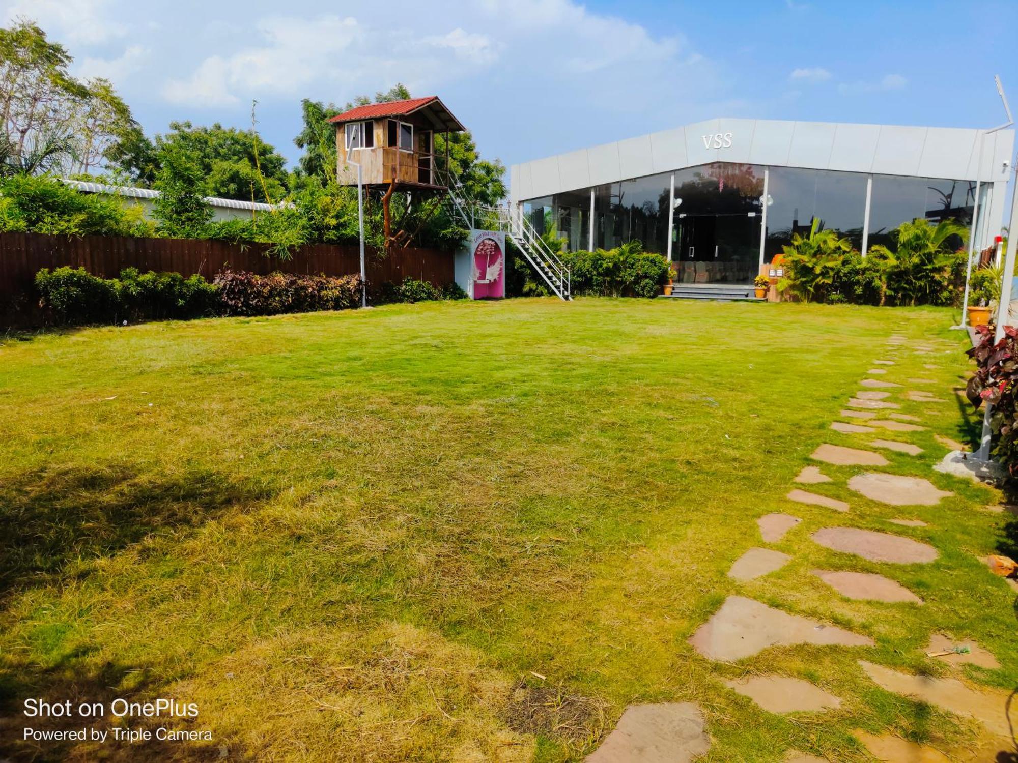 Vss Lawns & Resorts Llp Shahada Zewnętrze zdjęcie